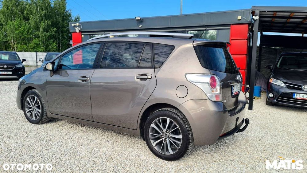 Toyota Verso - 32