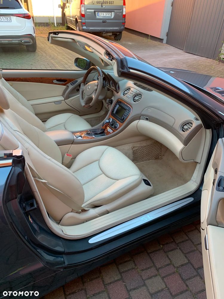 Mercedes-Benz SL 500 - 11