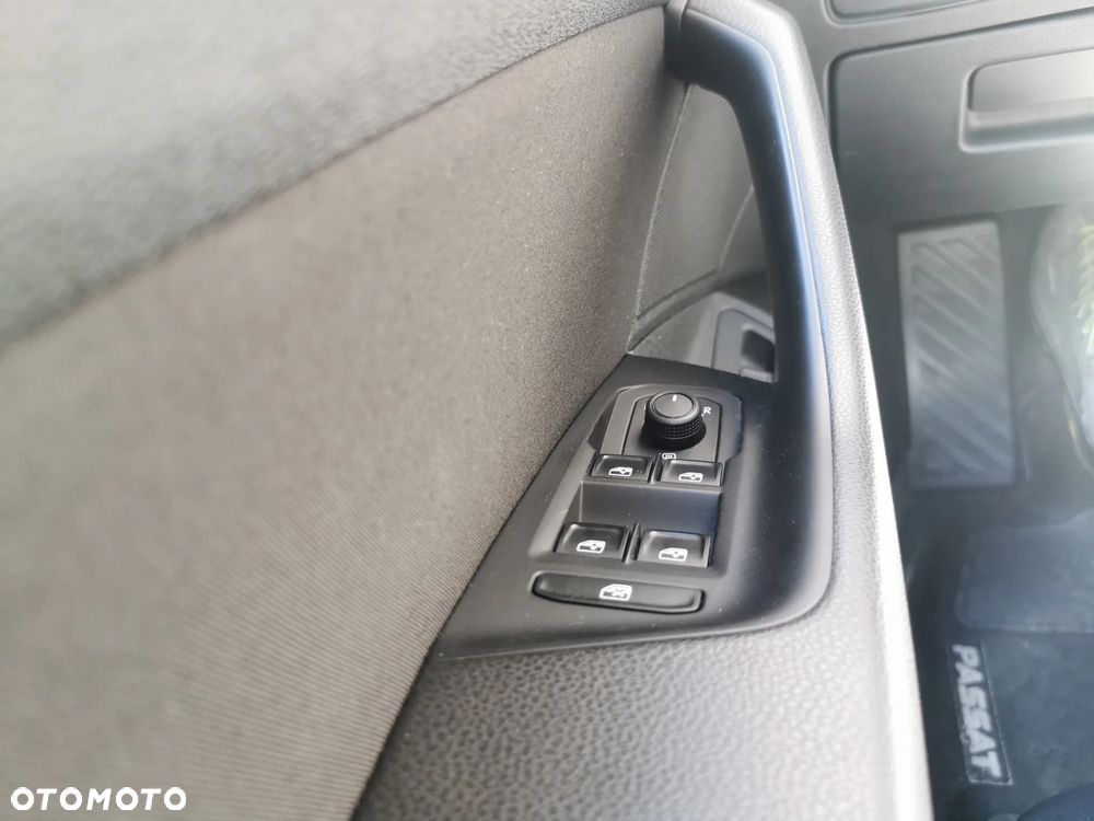 Volkswagen Passat 2.0 TDI BMT Trendline - 5