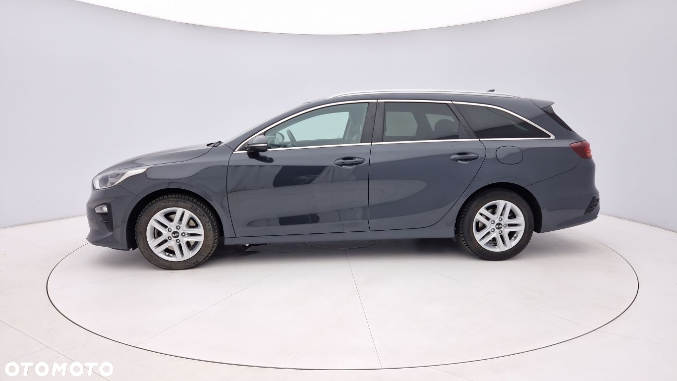 Kia Ceed - 13