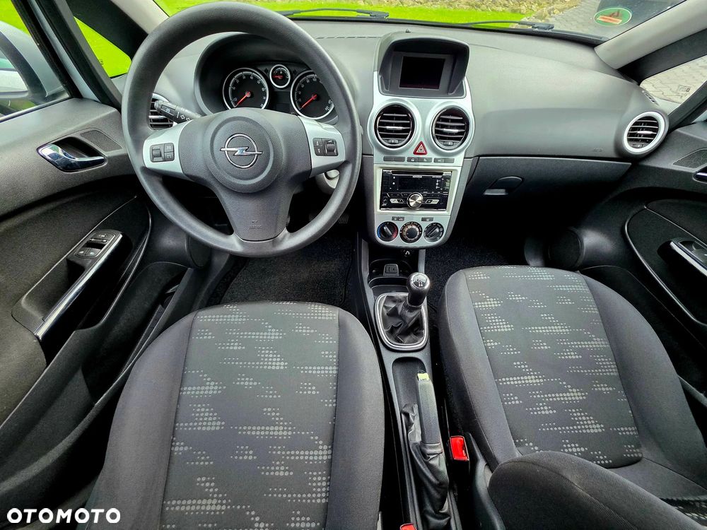 Opel Corsa 1.4 16V 150 Jahre - 11