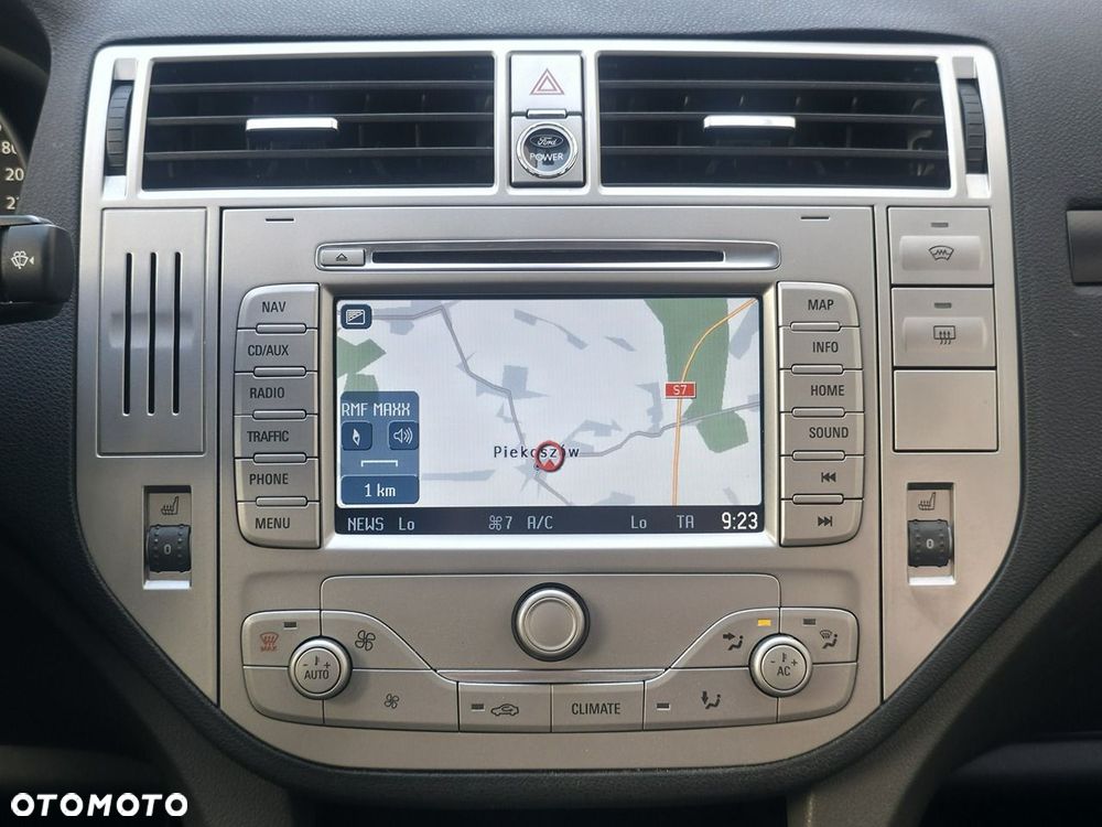 Ford Kuga - 16