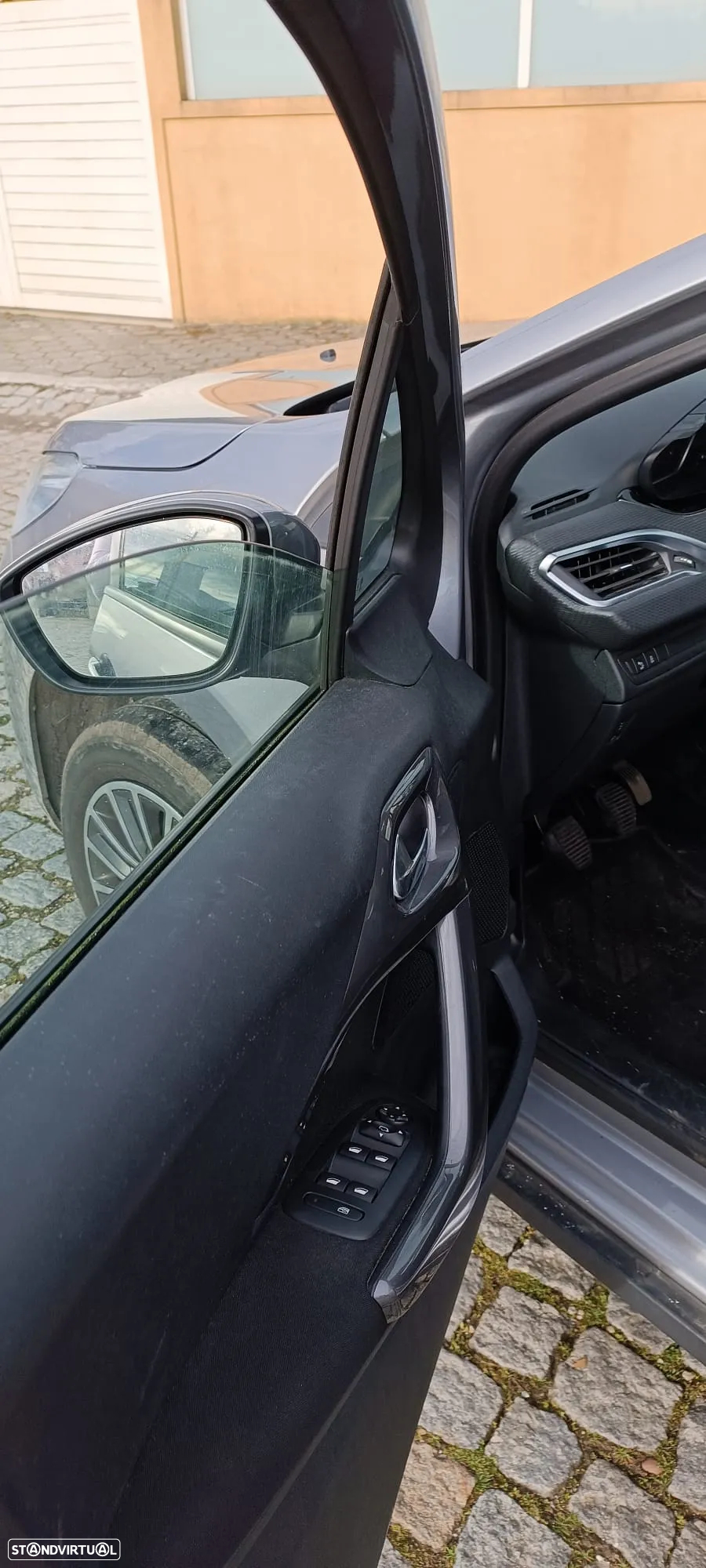 Peugeot 2008 1.2 PureTech Active - 13