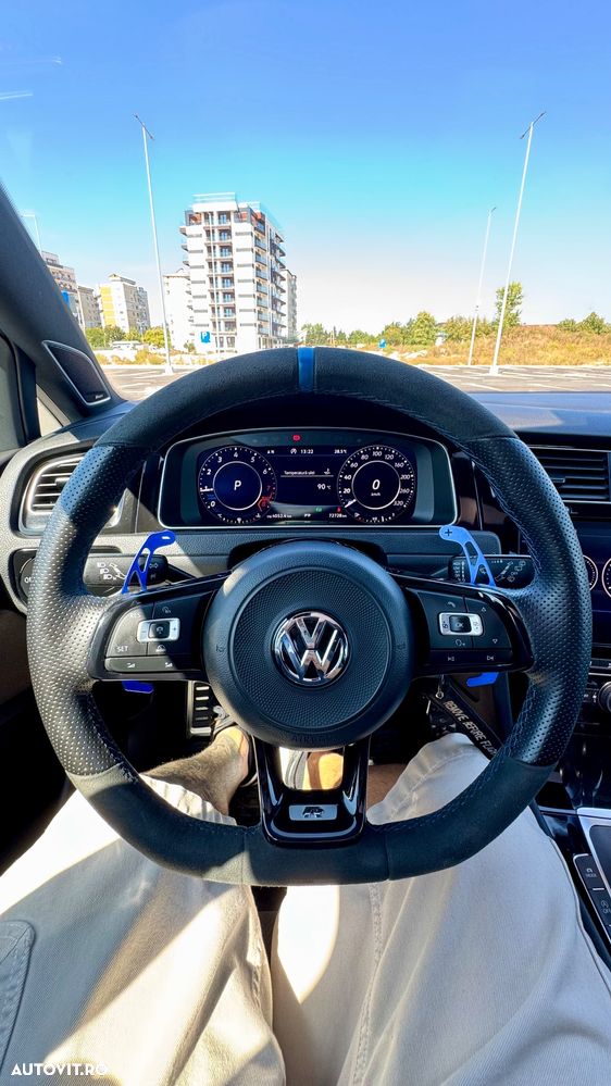 Volkswagen Golf 2.0 TSI DSG R - 11