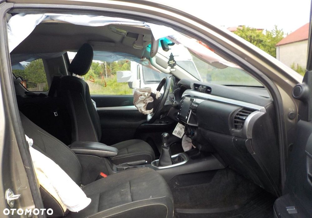 Toyota Hilux - 20