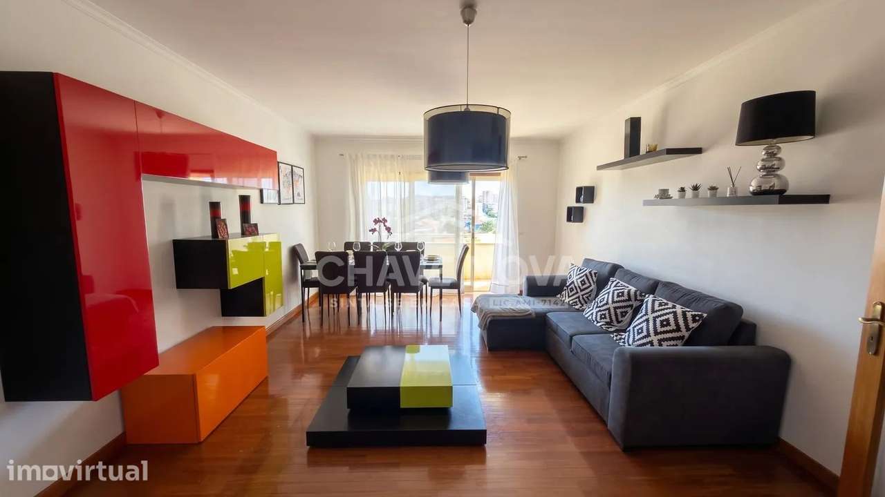 T2 em cond. Reservado c/lugar de garagem em Canide - Grande imagem: 4/32