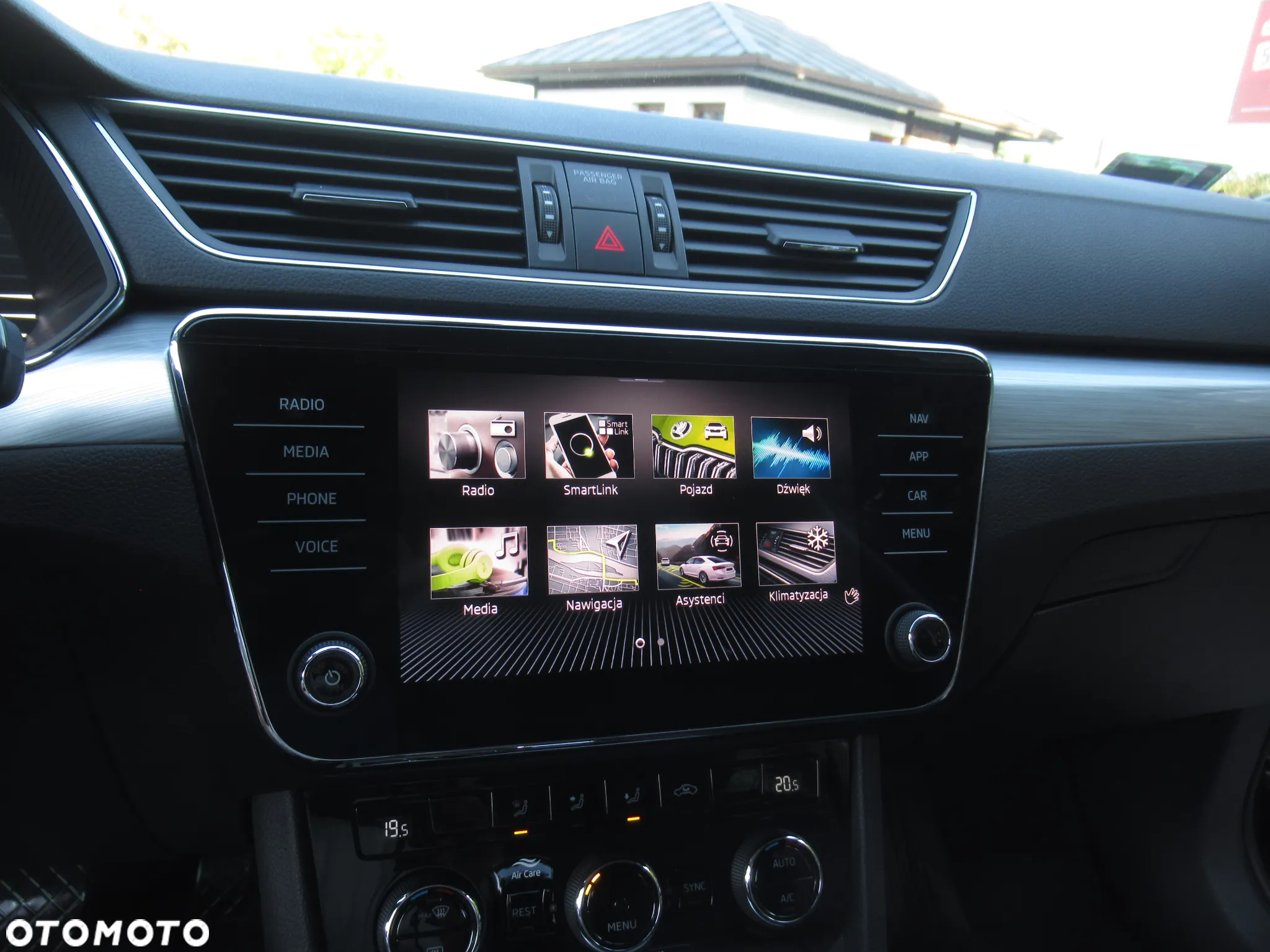 Skoda Superb 2.0 TSI Ambition DSG - 18