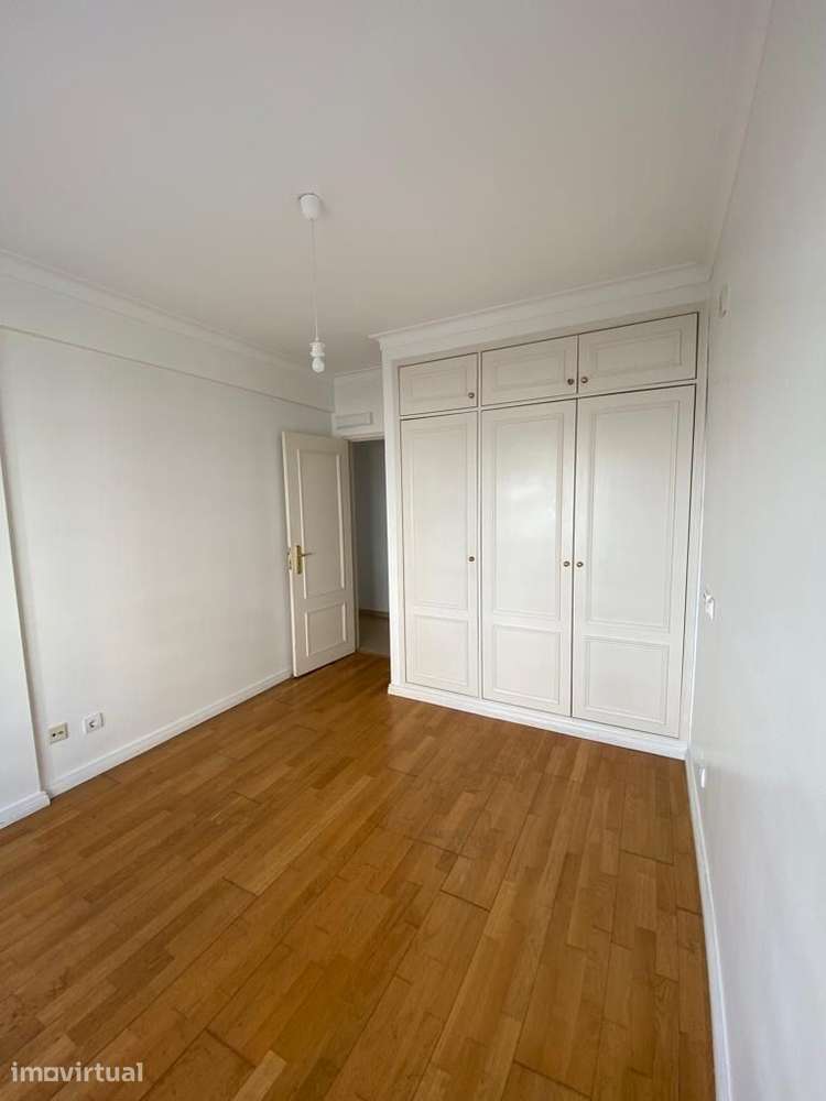 Fantástico apartamento, moderno, em Sto. António de Caparica - Grande imagem: 4/6