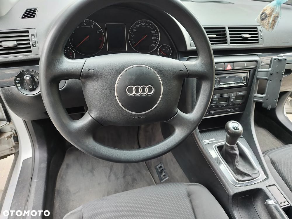 Audi A4 Limousine - 23