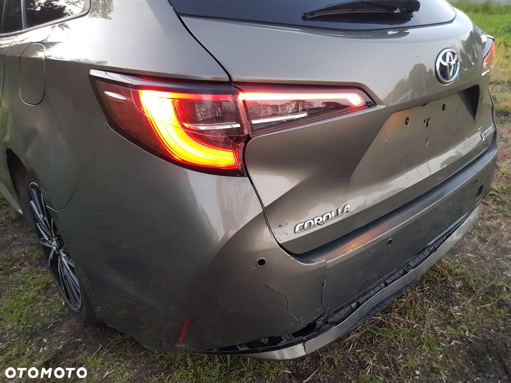 Toyota Corolla - 13