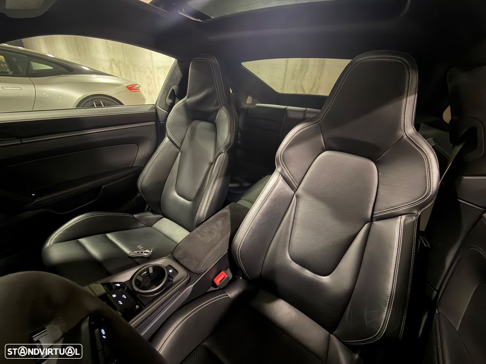 Porsche 911 (992) Carrera 4S PDK - 20