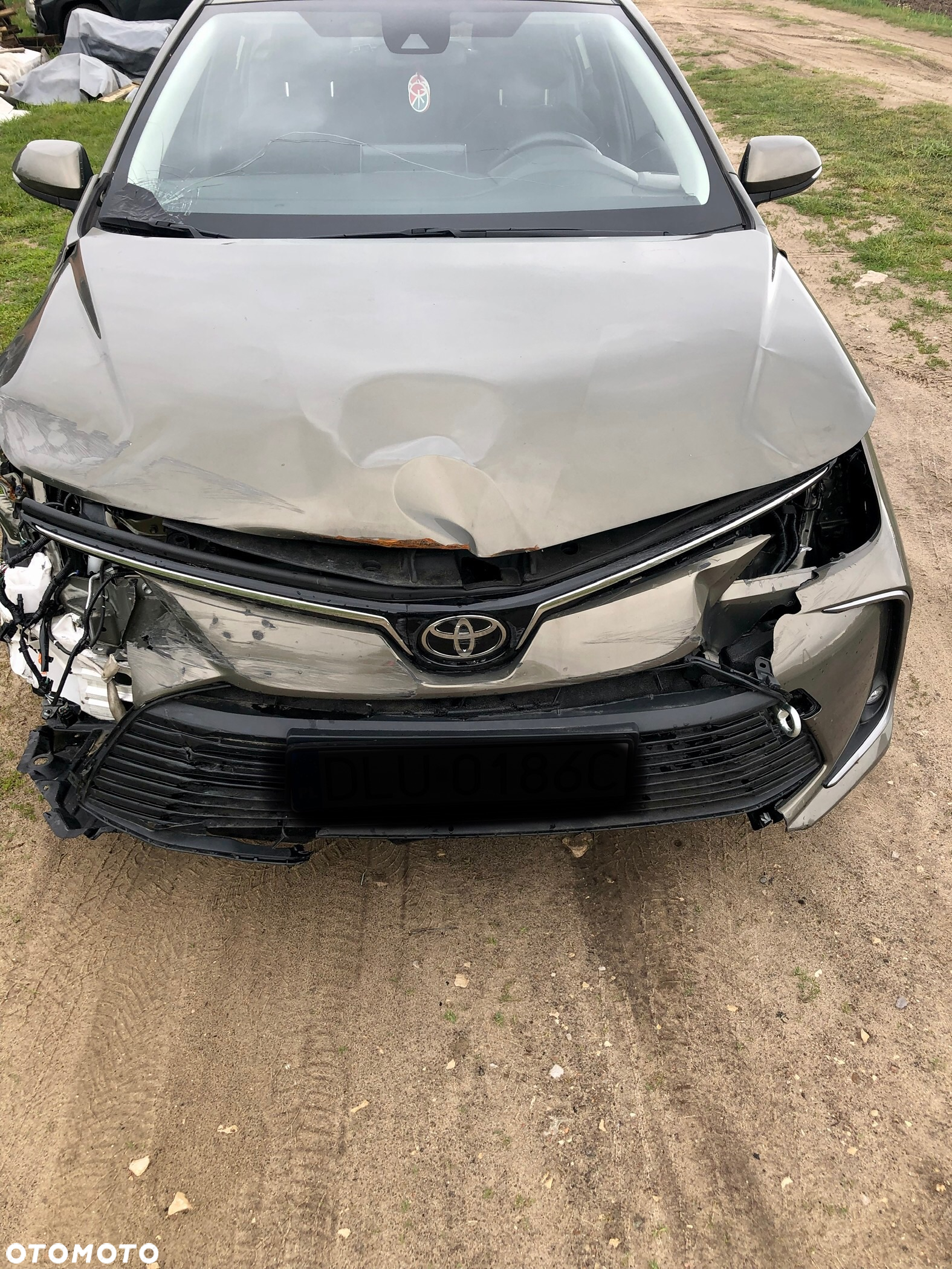 Toyota Corolla - 4