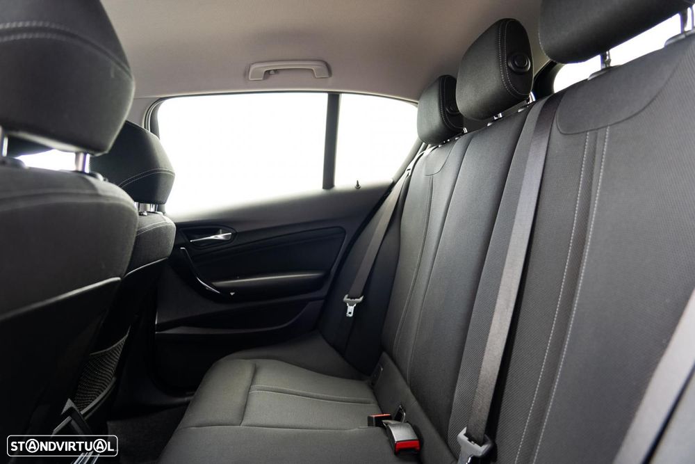 BMW 116 d Auto - 4