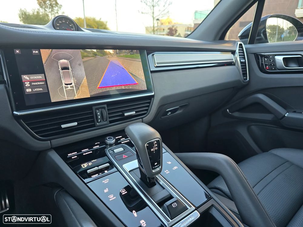 Porsche Cayenne S - 5