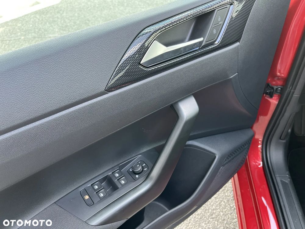 Volkswagen Polo 1.0 TSI Life Plus DSG - 25