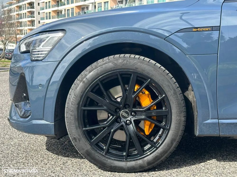 Audi e-tron 55 quattro S line - 12