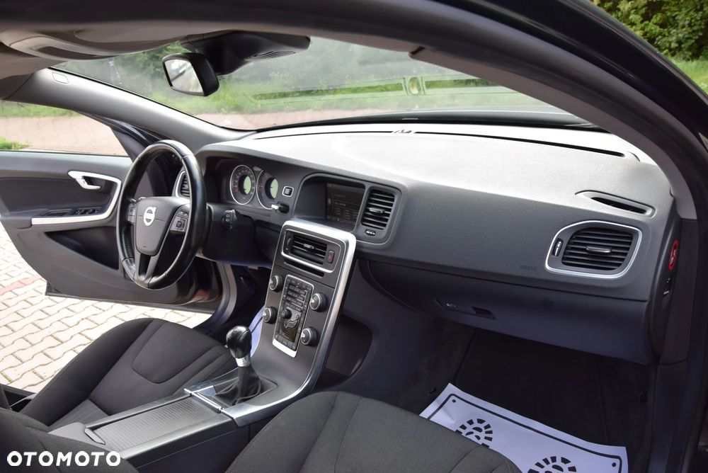 Volvo V60 D2 Edition - 6