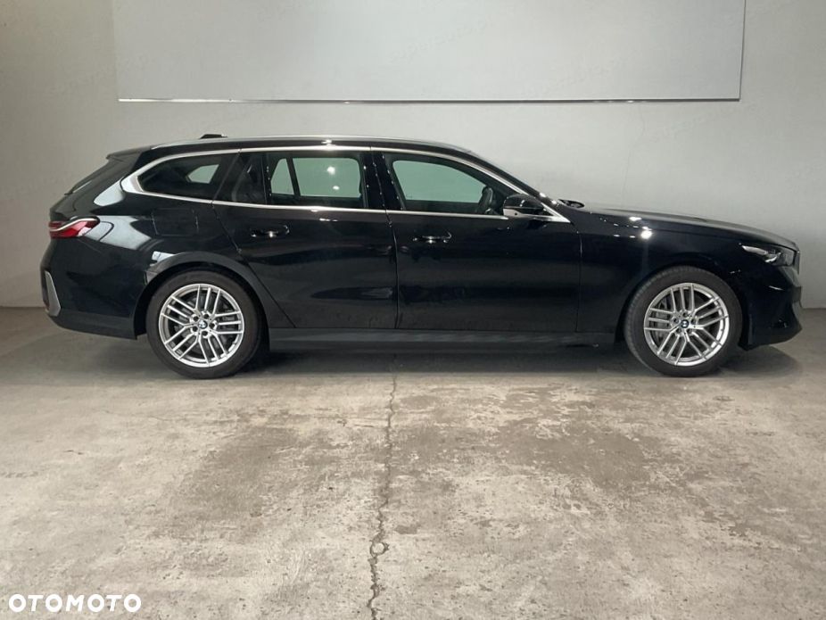 BMW Seria 5 520d xDrive mHEV - 4