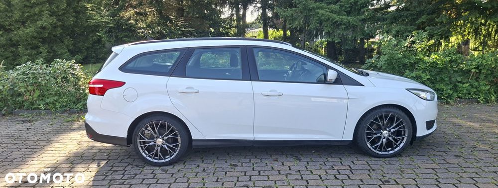 Ford Focus 1.5 TDCi Titanium - 9