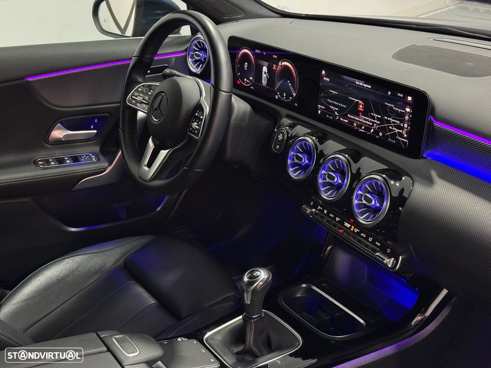 Mercedes-Benz A 180 d Style Plus - 33