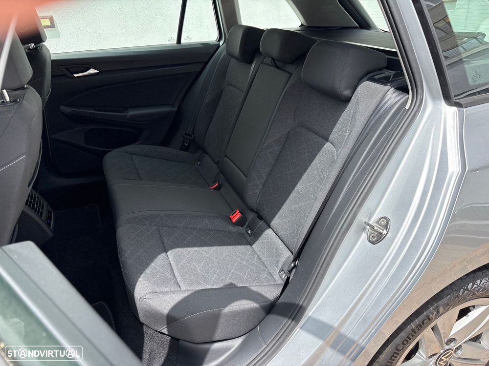 VW Golf Variant 2.0 TDi Conceptline - 9