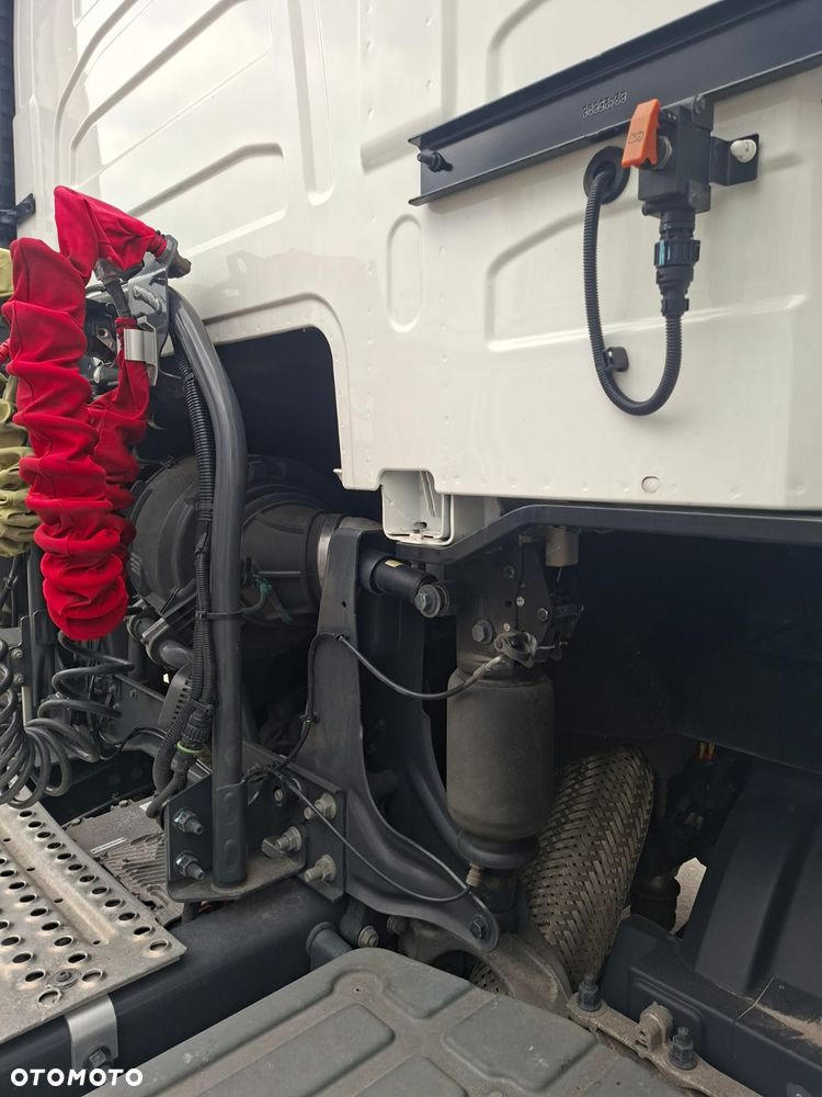 Volvo FH 460 Glob XL ADR - 16