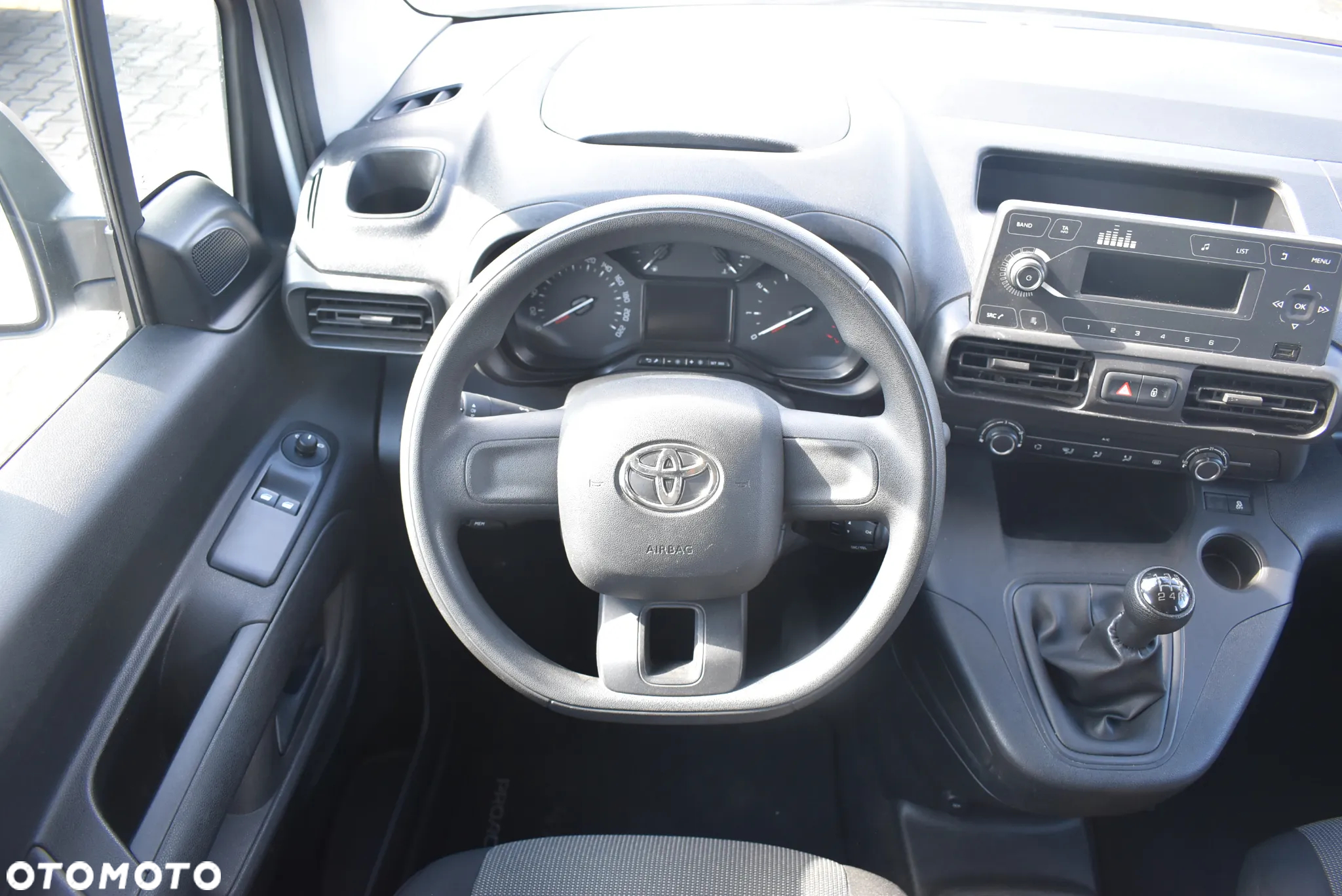 Toyota Proace City Verso Long 1.5 D-4D Business - 23