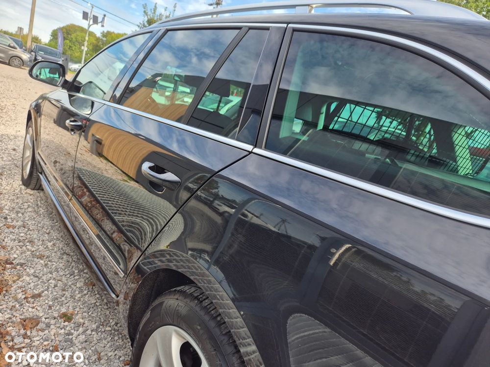 Skoda Superb 1.6 TDI Elegance Greenline - 23