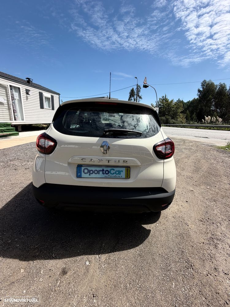 Renault Captur 1.5 dCi Red Edition - 10