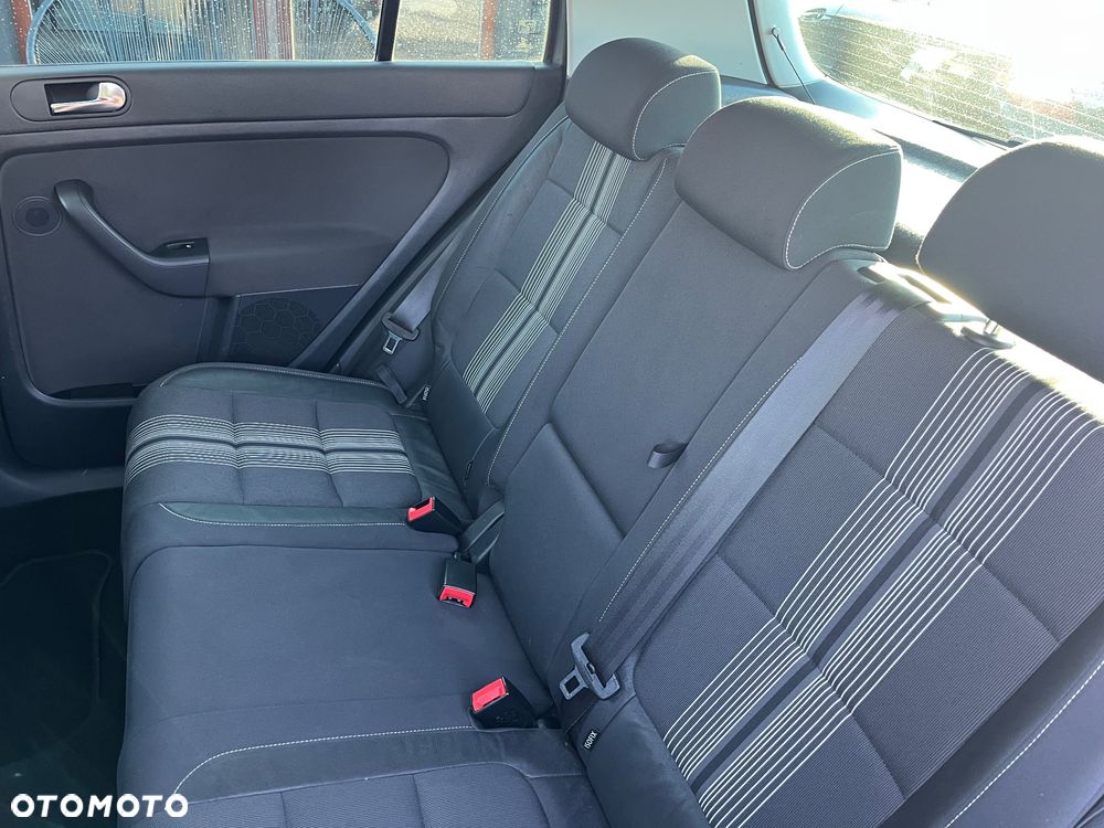 Volkswagen Golf Plus 1.6 TDI DPF DSG MATCH - 9