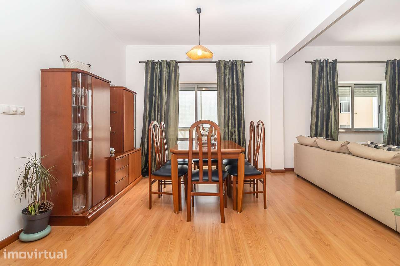 Apartamento T3 transformado em T2 | Corroios - Grande imagem: 3/30