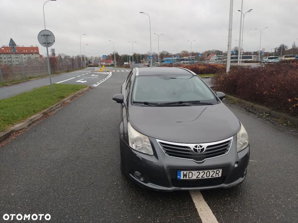 Toyota Avensis 2.0 D-4D Premium - 17