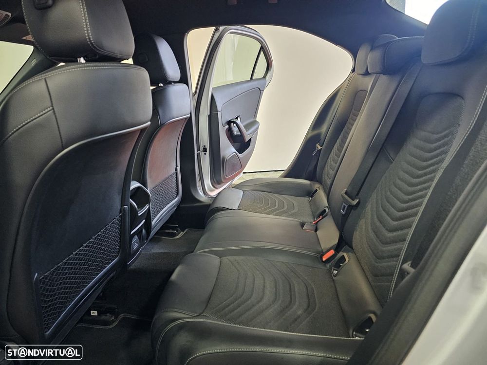 Mercedes-Benz A 200 Limousine - 13