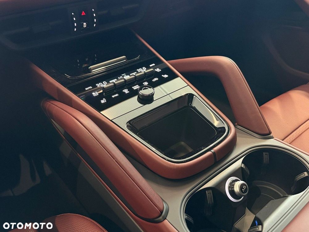 Porsche Cayenne - 21