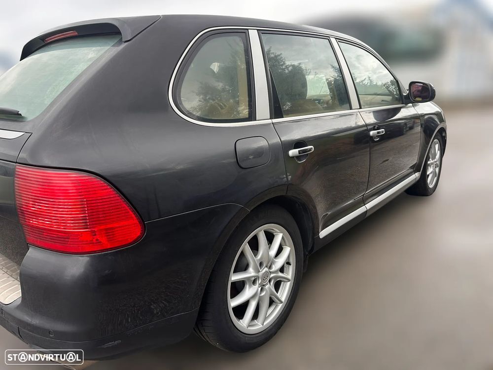 Porsche Cayenne S 4.5 V8 de 2008 para peças - 6