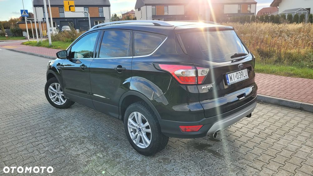 Ford Kuga - 10