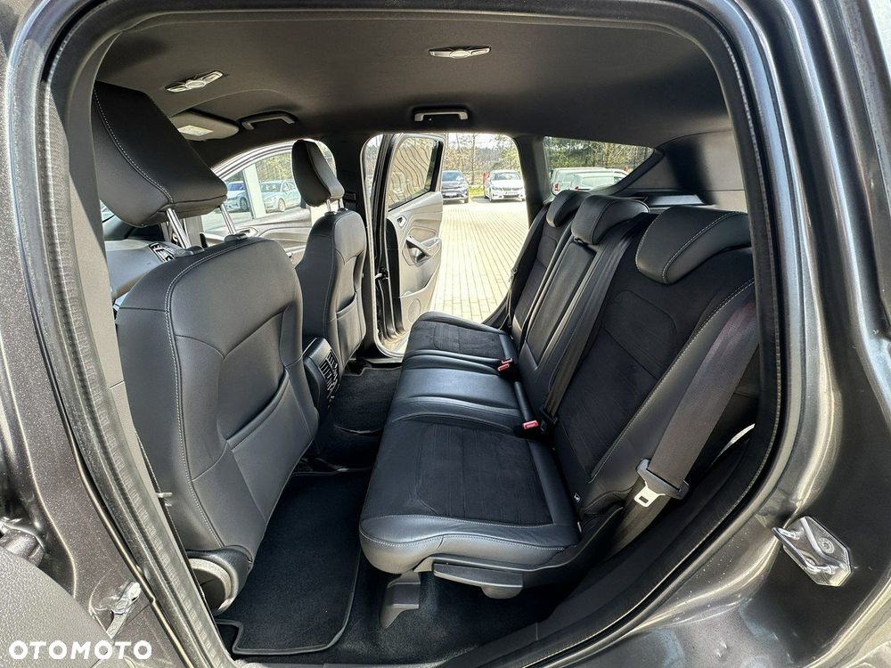 Ford Kuga 1.5 EcoBoost 2x4 ST-Line - 12