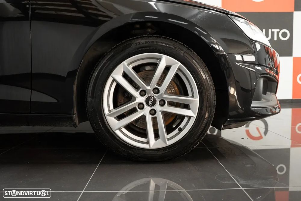 Audi A4 Avant 30 TDI Advanced S tronic - 4