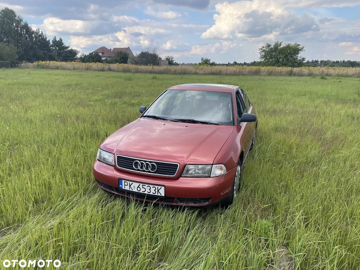 Audi A4 - 1