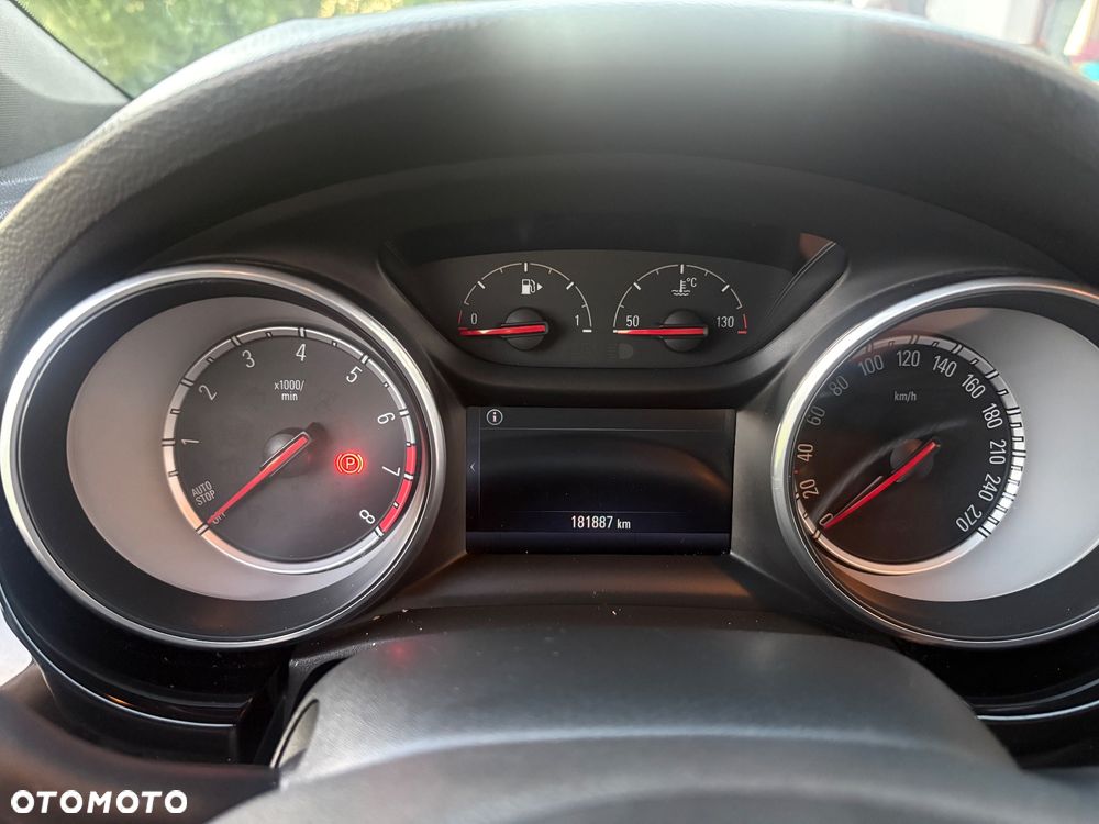 Opel Astra 1.4 T 120 Lat S&S - 26