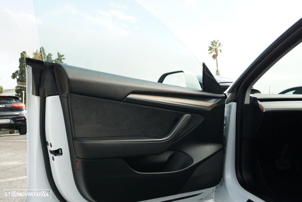 Tesla Model 3 Long Range AWD Dual Motor - 18