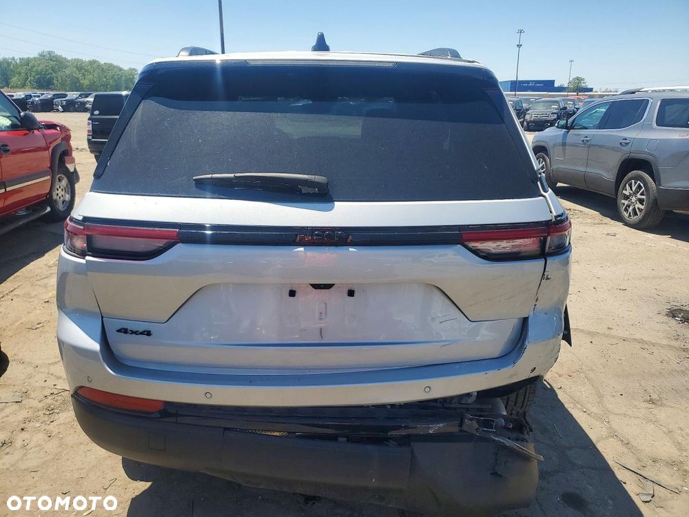 Jeep Grand Cherokee - 7