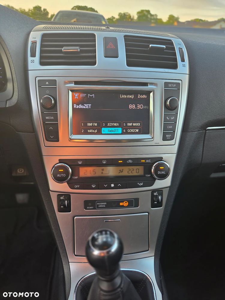 Toyota Avensis 2.0 D-4D Premium - 3