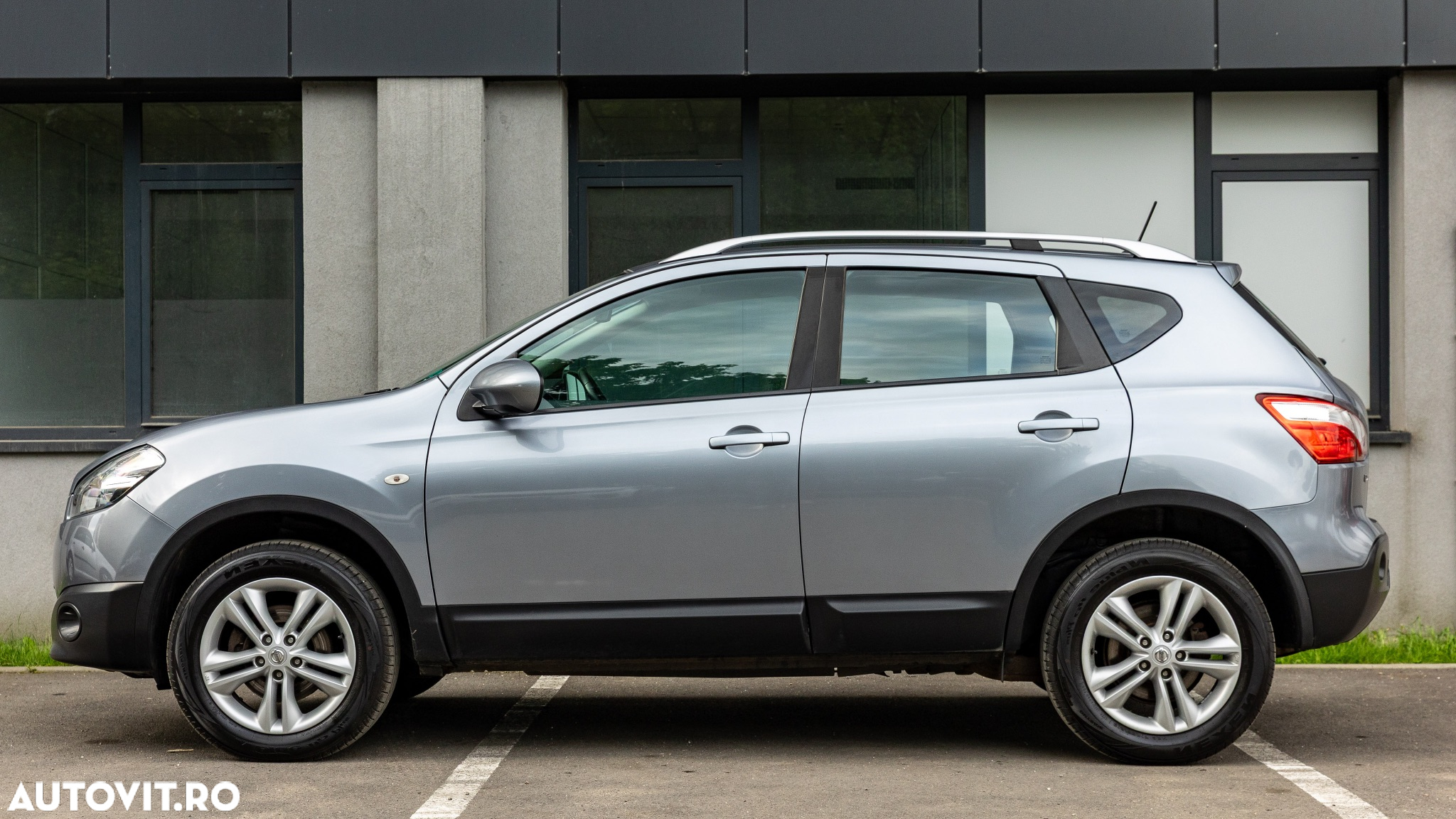 Nissan Qashqai 1.6 DCI 4 x 4 DPF I-Way - 12