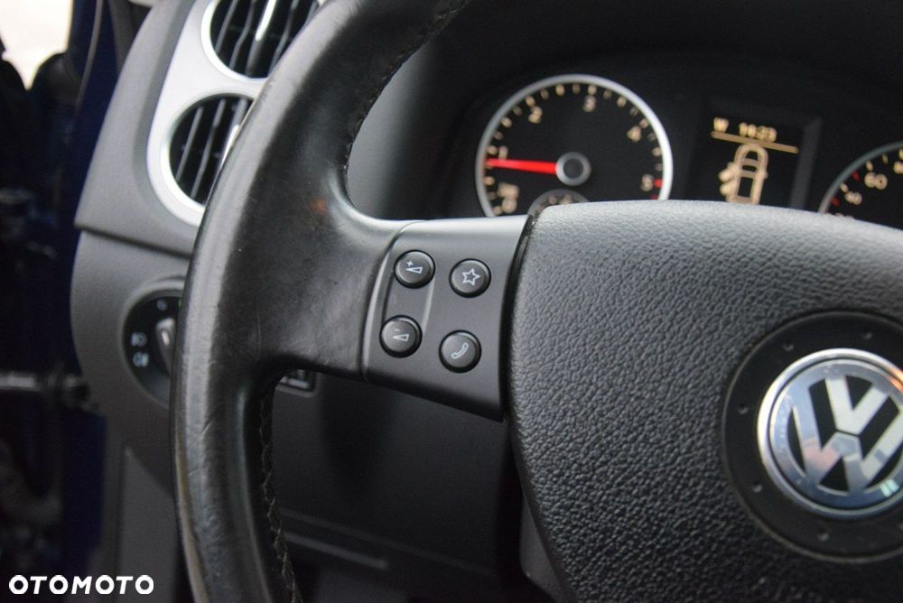 Volkswagen Tiguan 2.0 TDI DPF BlueMotion Technology Sport & Style - 35