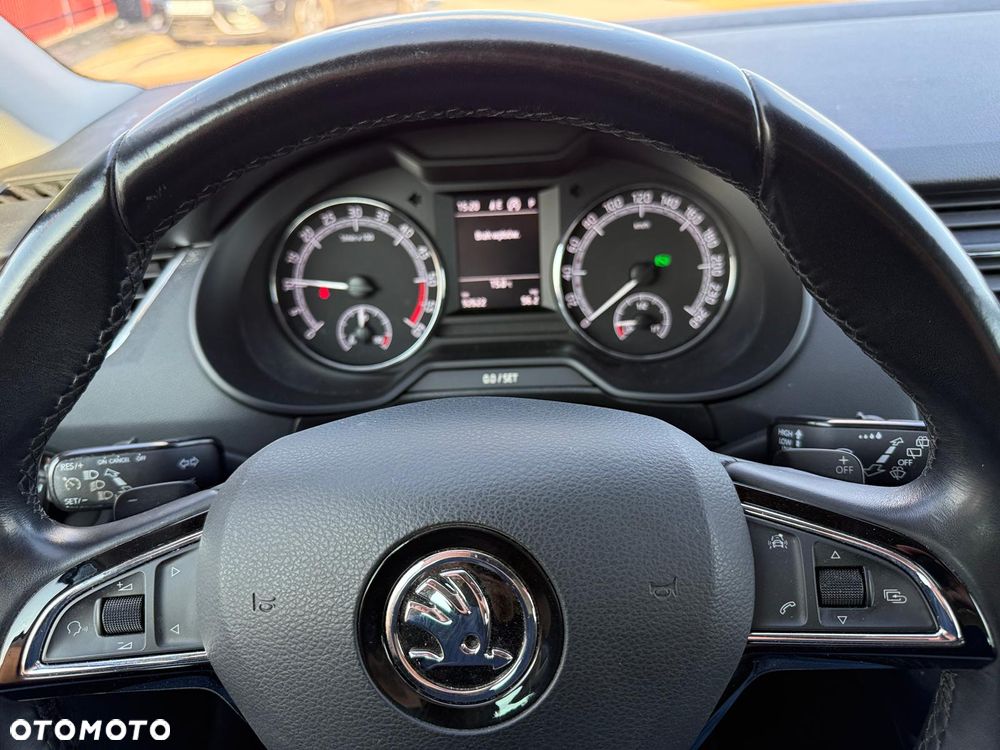 Skoda Octavia 1.6 TDI DSG Style - 15