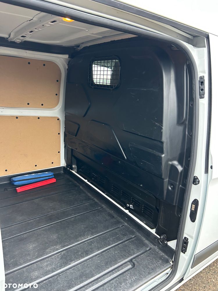 Ford Transit Custom - 25