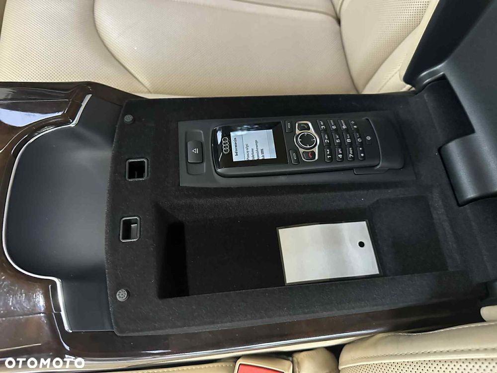 Audi A8 4.2 TDI DPF (clean diesel) quattro tiptronic Lang - 23