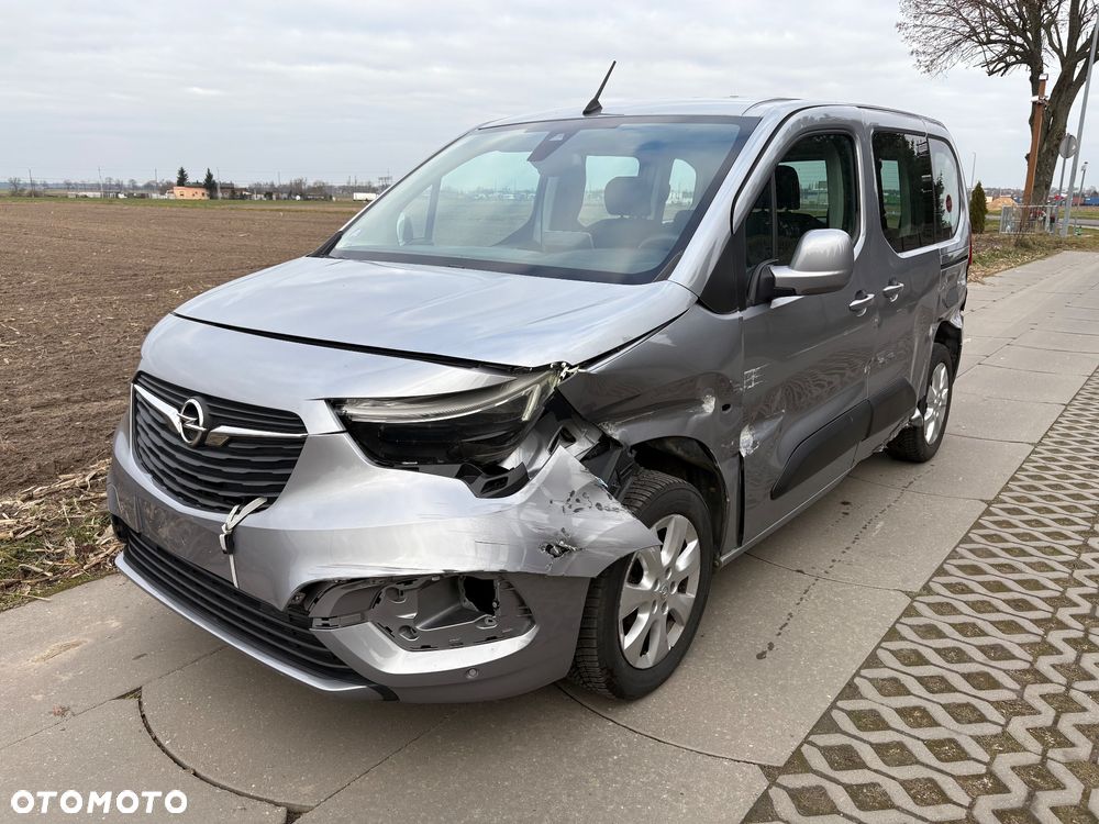 Opel Combo 1.2 Turbo Elite S&S - 3