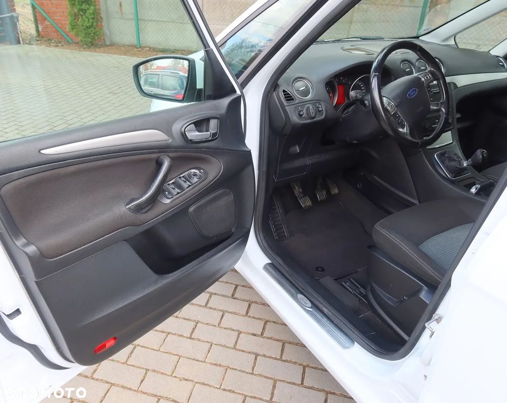 Ford Galaxy 2.0 TDCi Titanium - 6